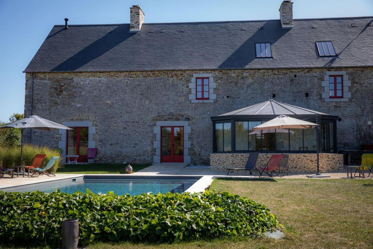 Au Manoir Des Loges Bed & Breakfast Quettreville-sur-Sienne Exterior photo